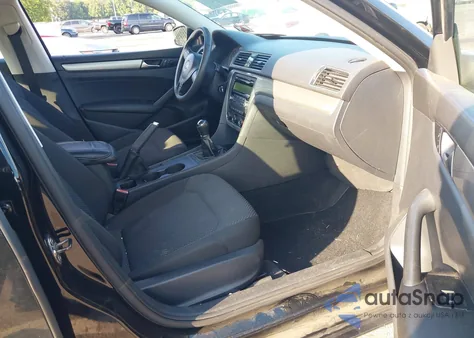 2013 Volkswagen Passat 2.5L S из США, поврежденный, VIN 1VWAP7A35DC033238